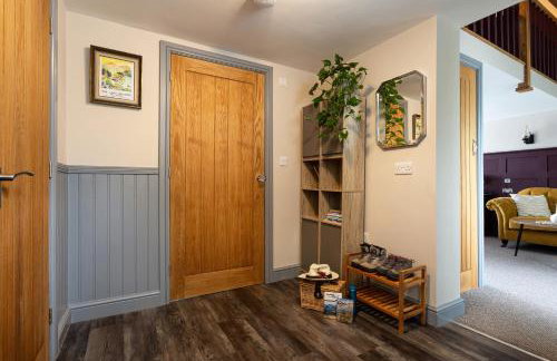 Scenery Hill Hideaways The Coach House Charming Retreat with Jacuzzi and BBQ Hut Near the Lake District - Foto 38