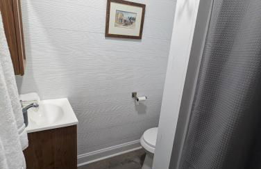 Aunt Beas House - Photo 8