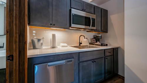 Cove Creek Lodge 209 Standard Double Queen Room - Foto 5