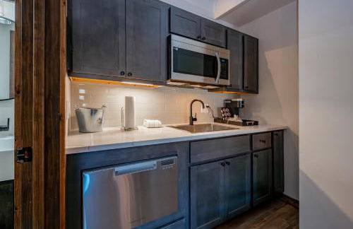 Cove Creek Lodge 209 Standard Double Queen Room - Foto 5