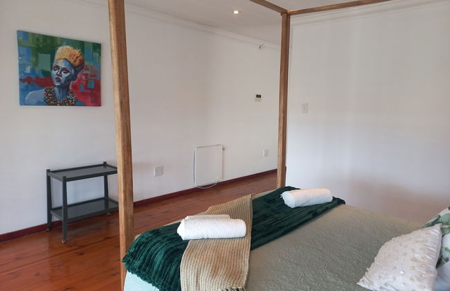 Jakes's Place Modern Comfortable & Sunny 3-bedroom House in Kensington - Photo 5