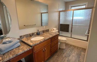 King Home- Mountain Oasis Pool & Views - Foto 35