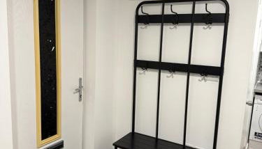 Stylish Modern Gatwick Studio, Free Parking, Free WiFi - Foto 3