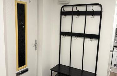 Stylish Modern Gatwick Studio, Free Parking, Free WiFi - Foto 3