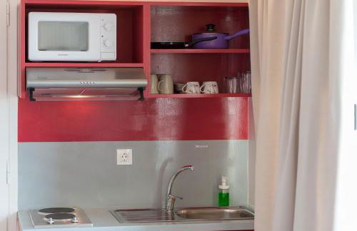 CHROMA Lodge Pikermi - Photo 86