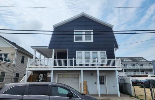 Beautiful beachside, newly renovated apartments just half a block from beach 2 bedroom - Foto 3