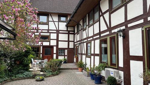 Ferienwohnung/Monteurwohnung in ruhigem Innenhof - Foto 1