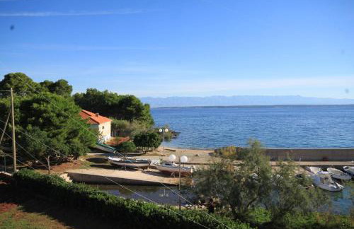 Seaside apartments with a swimming pool Ugljan - 829 - Foto 41