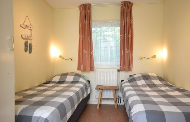 Bungalow in North Holland Near the North Sea - Foto 2