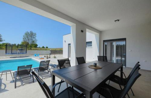 Brand new Villa Leny with heated pool - Foto 13