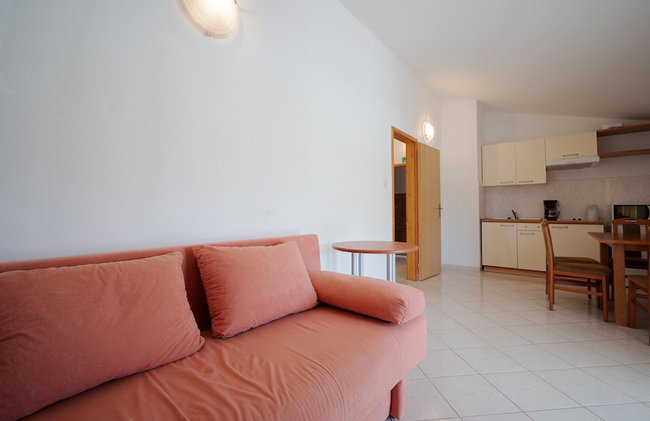 Alluring Apartment in Banjole near Beach & Island - Foto 11