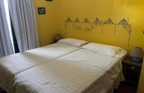 LAS CUATRO CALLES Bis - Photo 7