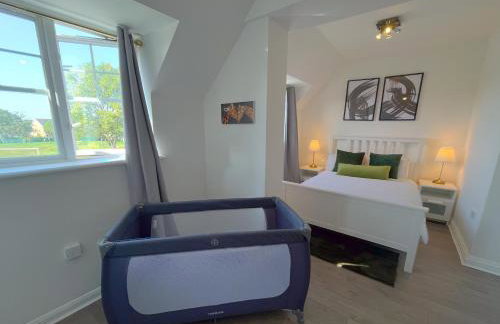 Opulent 5 bedroom Retreat with Hot tub and Entertainment - Foto 23