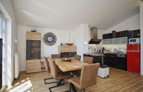 mit Meerblick und Balkon, strandnah, gratis Nutzung vom AHOI Erlebnisbad und Sauna in Sellin - Meeresblick FeWo 51 - Foto 13