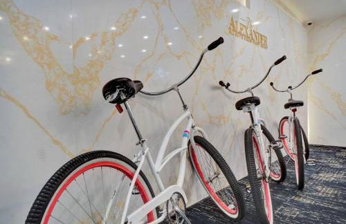 Breathtaking resort condo w beach service Unit 908 - Foto 21