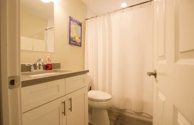 2 Level Home near Wrigley - Foto 17