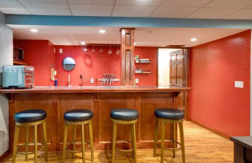 Cozy Milwaukee Apartment with Deck, 2 Mi to Airport! - Foto 13