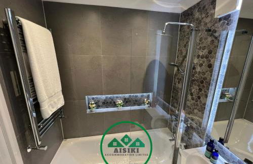 Aisiki Apartments at Stanhope Road, North Finchley, Airconditioned Multiple 2 or 3-Bedroom, Pet Friendly Duplex Flats, King or Twin Beds with Free WiFi - Foto 59