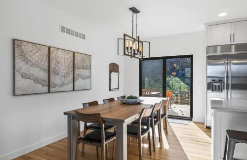 4BR Home with 4 Private Bathrooms 20 Min from Airport - Foto 11