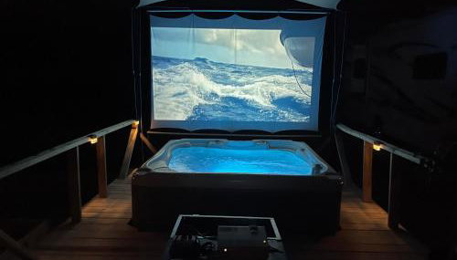 Wayne's Place-Hot tub, pet friendly. Close to HPU - Foto 2