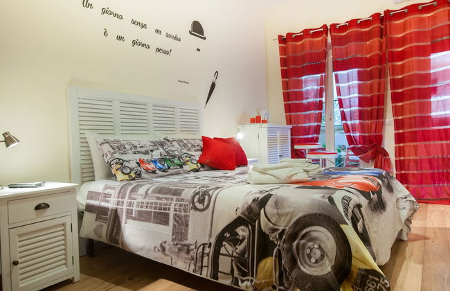 Demi's Home - Photo 4