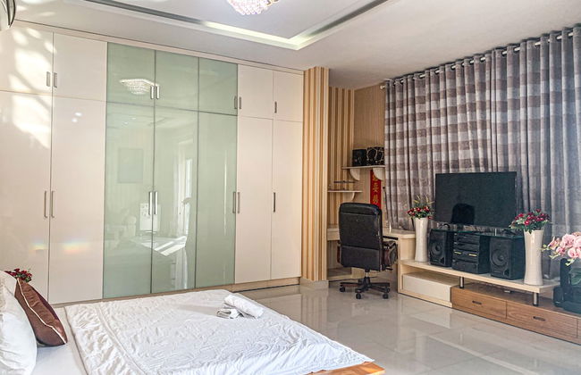 Lucky Hotel - Photo 11