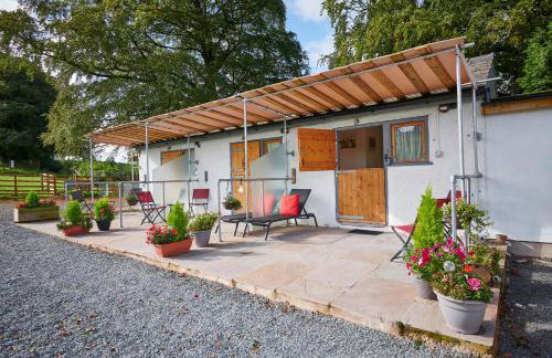Newlands Farm Stables - Foto 1