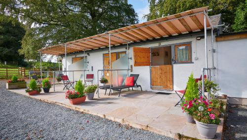 Newlands Farm Stables - Foto 1