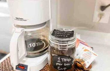 Renovated Bungalow Getaway - Foto 22