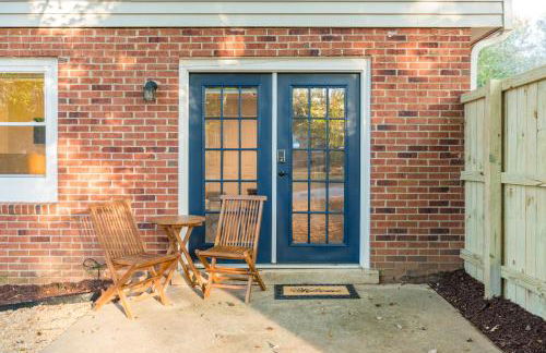 Hot Tub Fire Pit 4BR Oasis - Foto 6