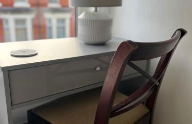 2025 Award Winner Liverpool Ivy House - 4 Bedrooms - Foto 4