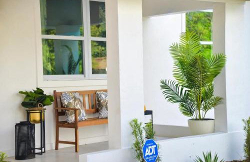 Vibrant 4bd 2ba Miami Home w POOL - Foto 15