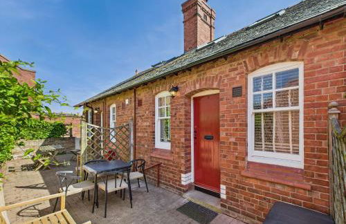 Cosy Chester Cottage - Quaint Stay Sleeps 2-5 - Photo 12