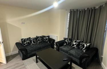 Newly Refurbished 2 Bedroom Flat New Southgate London N11 - Foto 15