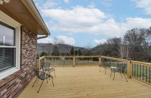 Spacious Fishing Getaway by Lake Guntersville! - Foto 2