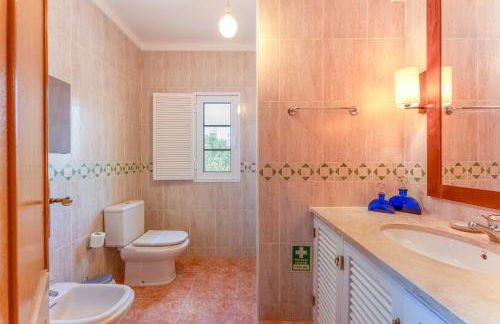 2 BDR House W/Terrace in Praia Verde by LovelyStay - Foto 23