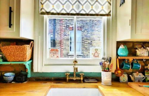 Charming London with balcony - Photo 14