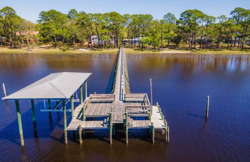 Perfect Summer Vacation/ Waterfront Property/Bay Views/ Ocean Views/ Boat Dock/ Kayak/Dog Friendly! - Foto 28