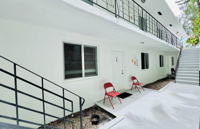 NEW Top Location King bed Free Parking - Foto 8