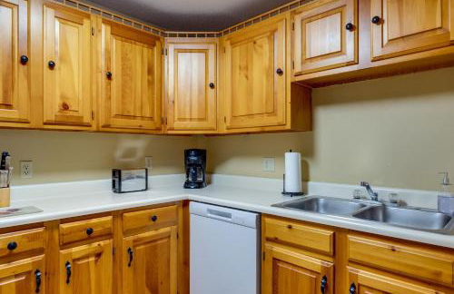 Bartlett Townhome with Balcony 1 Mi to Ski Resort! - Photo 9