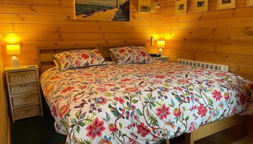Cosy Cabin, hidden from the main house - Sleeps 2 - EV - Foto 2