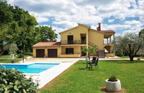 Apartment Susnjici 2 with Pool, Children Playground and Terrace - Photo 35