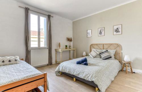 Big House - Parking Privée - Piscine - Wifi - tout équipée - Foto 48