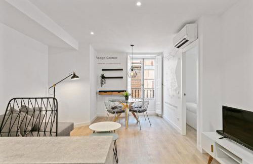 Refurnished One-bedroom Las Letras - Photo 1