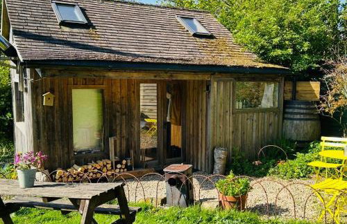 The Cabin at Shambala- now with sauna available to book! - Foto 1