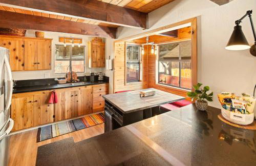 Sugar in the Raw Cabin - Hot Tub - Foto 10