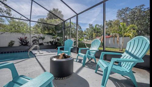 Central Perk Retreat | Heated Pool + Zoo 1 Block! - Foto 4, sunbed