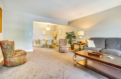 Lake Access and Community Pool Cozy Condo in Mound - Foto 9