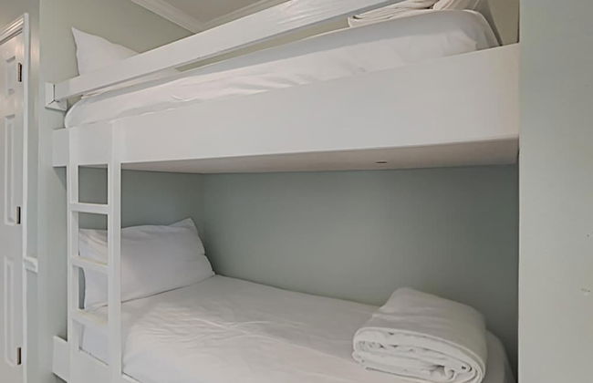 Grand Caribbean West by Southern Vacation Rentals - Foto 12