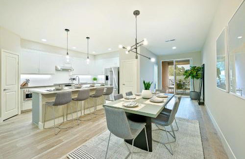 Modern 4BR - Private Balcony - Garage Parking - Foto 7